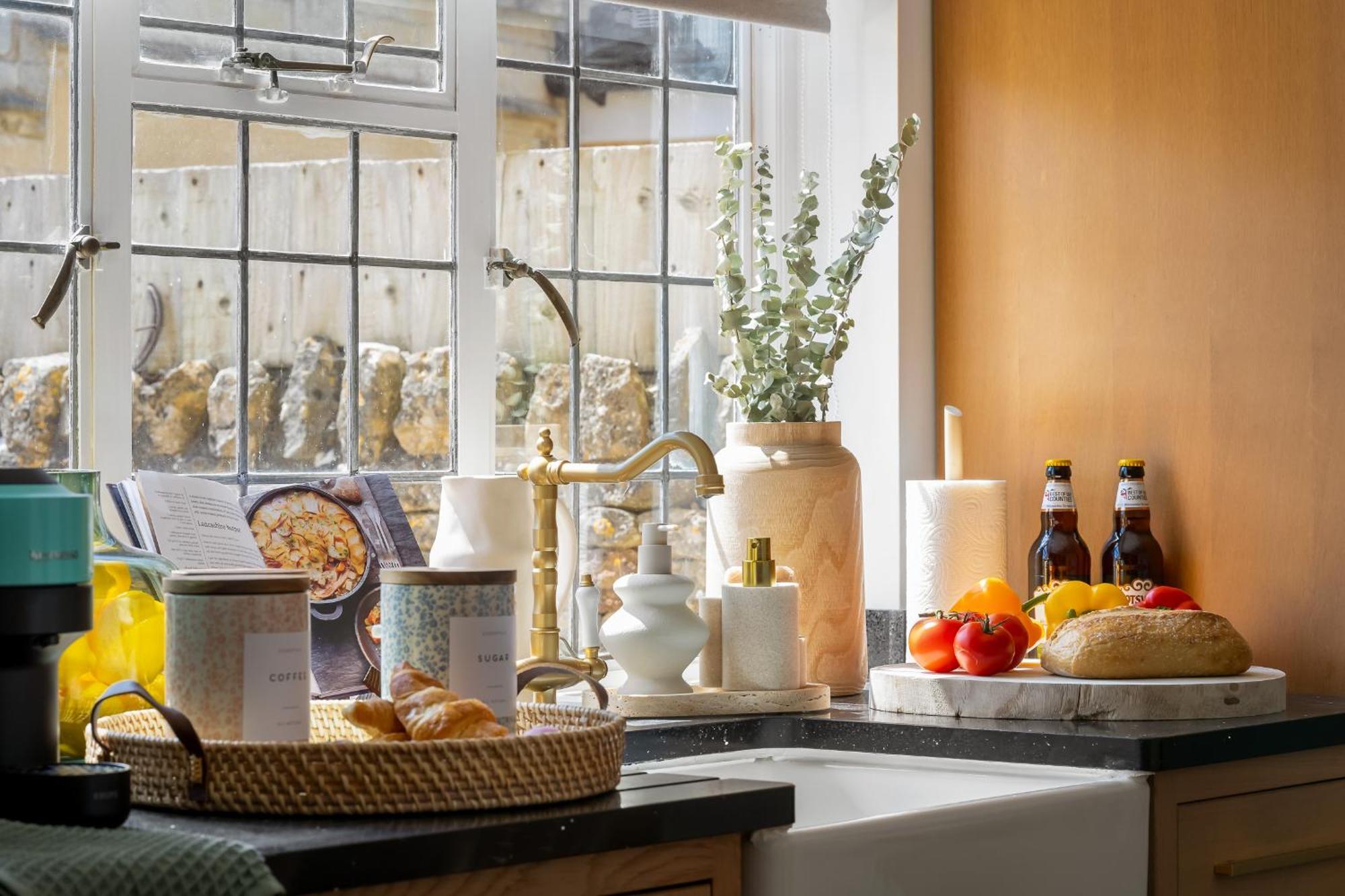 Broadway Scandi Chic Authentic Cottage ภายนอก รูปภาพ