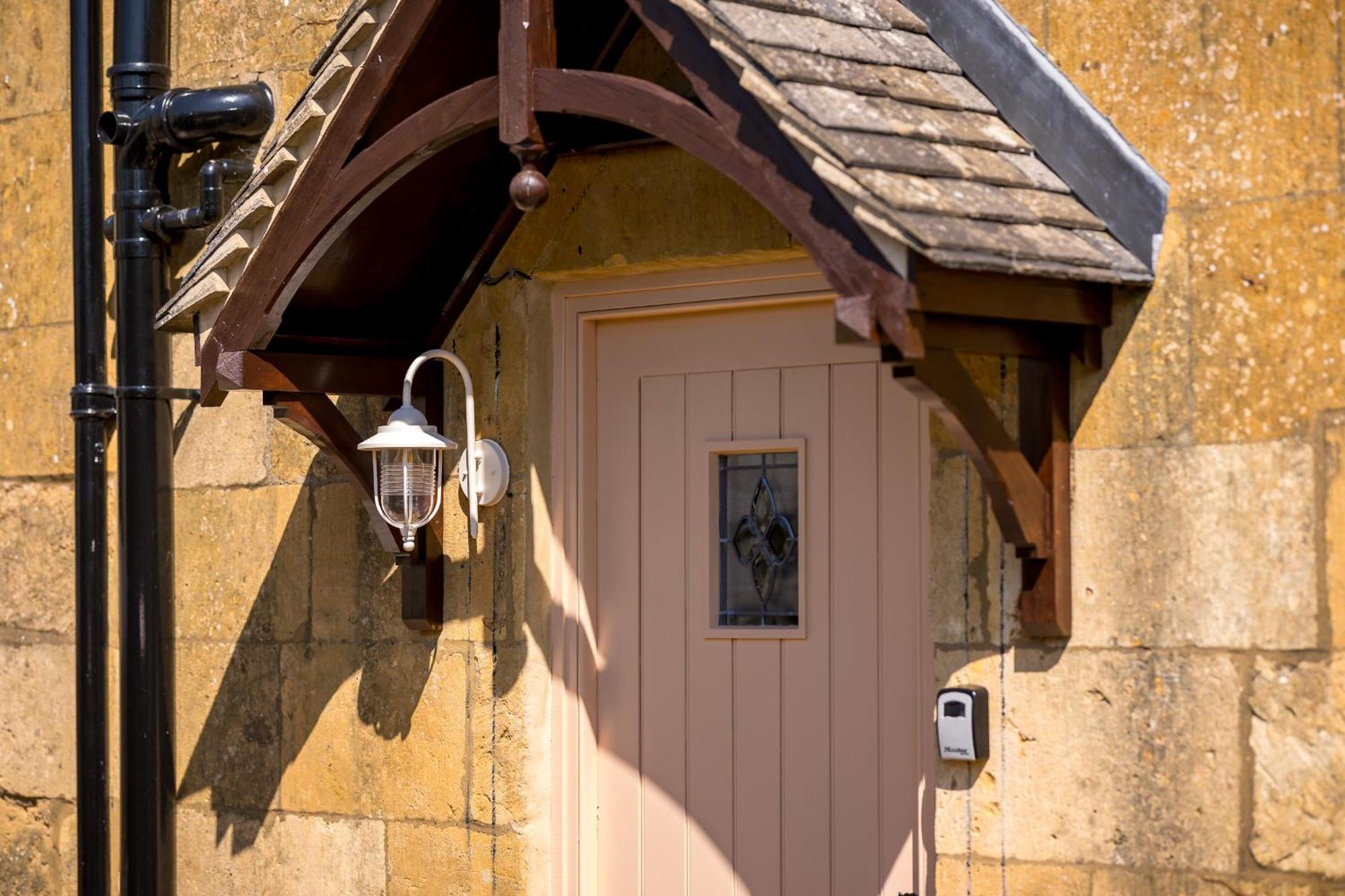 Broadway Scandi Chic Authentic Cottage ภายนอก รูปภาพ